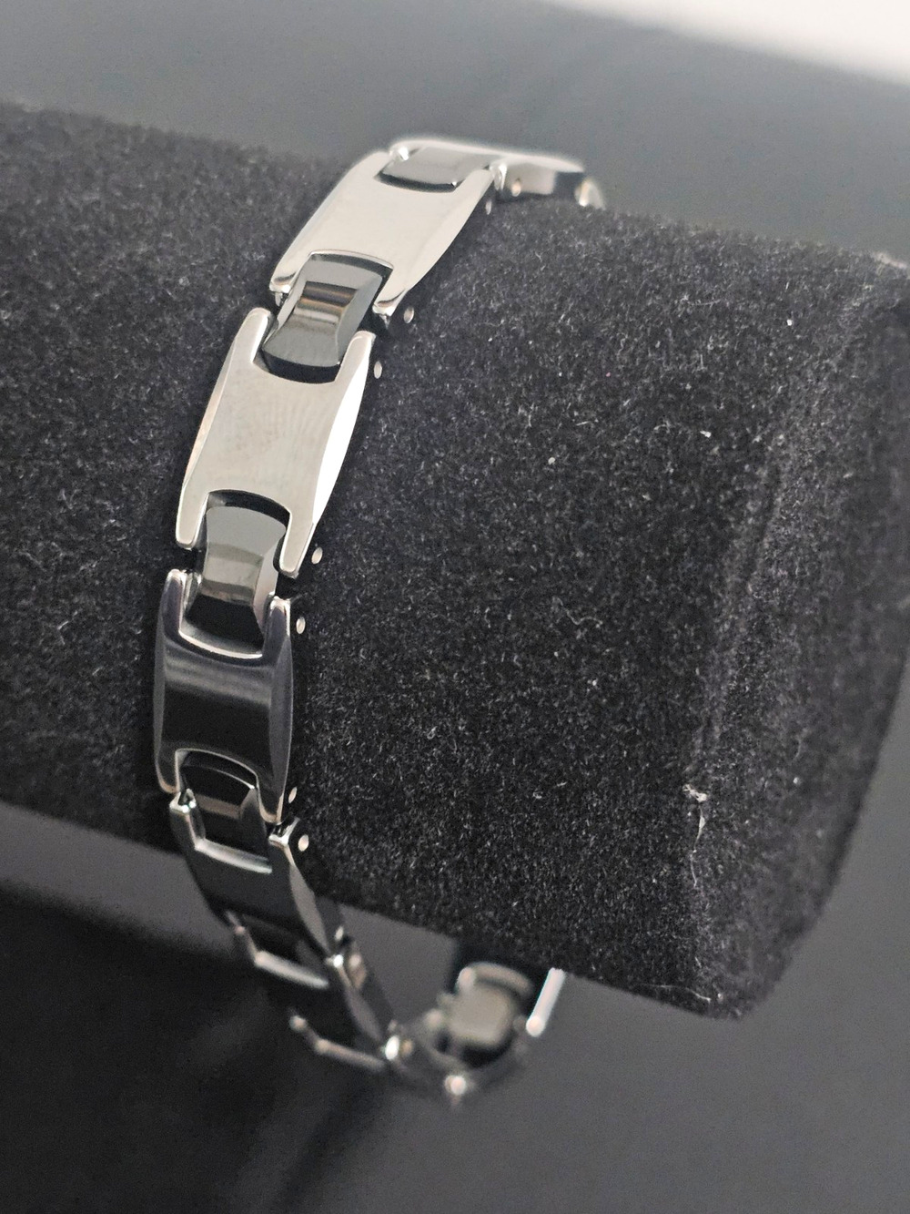 8in. gunmetal stainless steel link 9.9mm Bracelet w/ fold over clasp